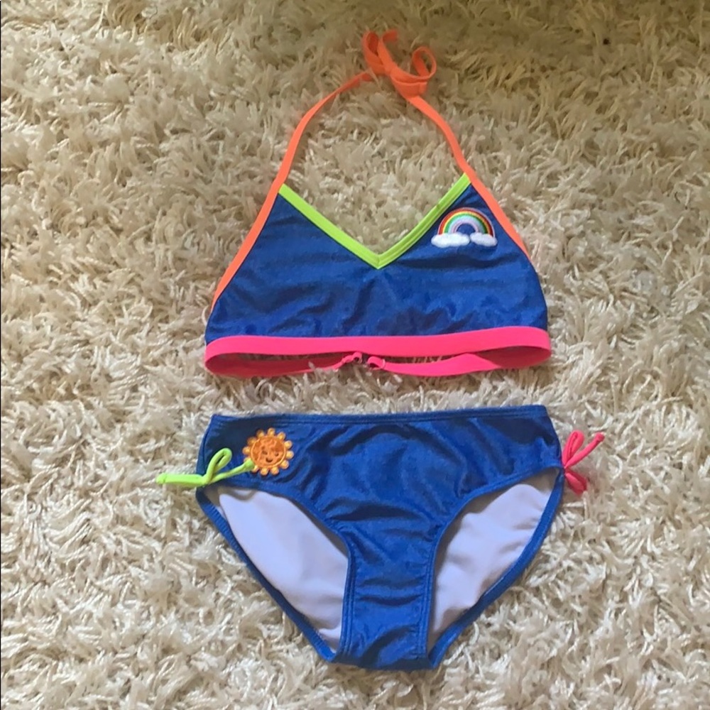 Girls swimsuit
